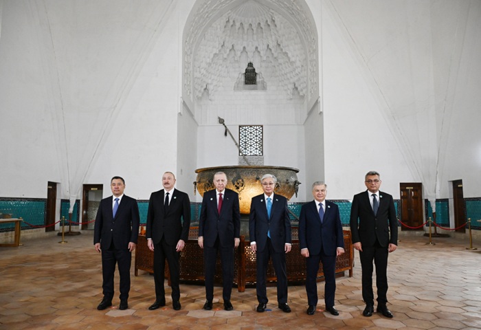 İlham Aliyev ve Türk Devletleri Teşkilatının gayriresmî Zirve Toplantısı’nın diğer